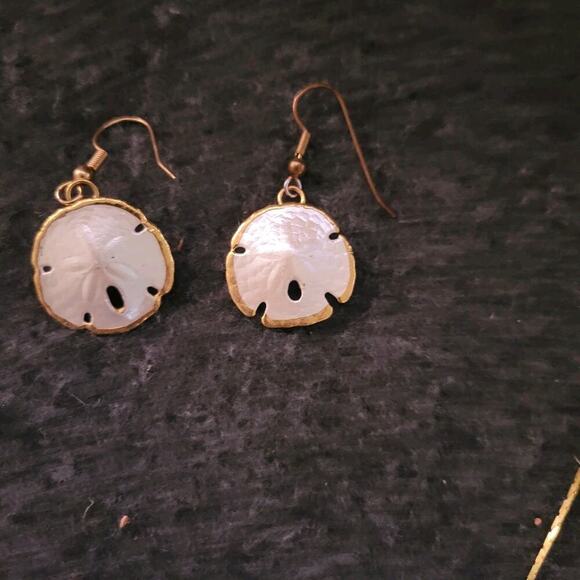 Vintage Napier Sand Dollar Necklace And Earrings Set Gold Toned Chain - Picture 4 of 9